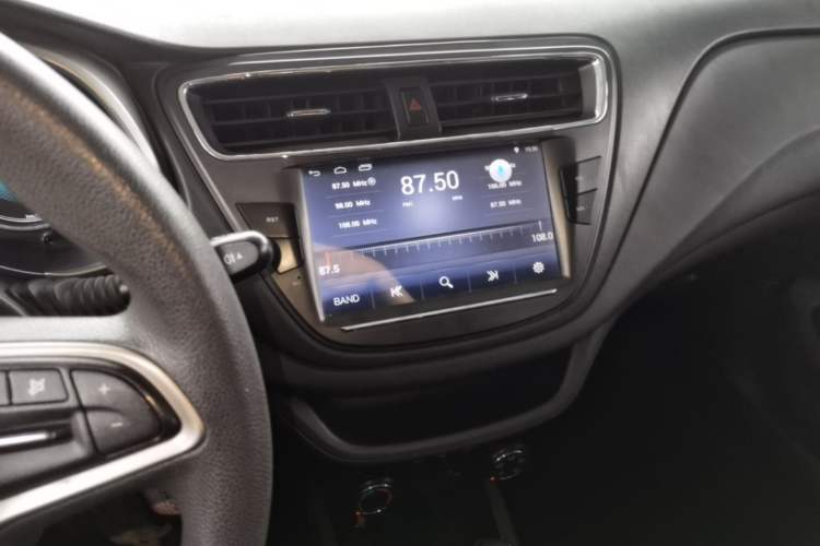 Used Chevrolet Lova RV 2016 1.5L Automatic Smart Drive Edition Audio And AC Panel