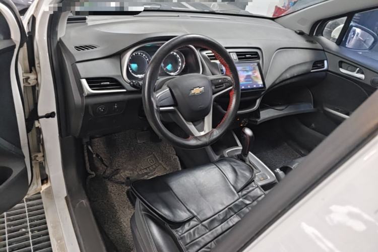 Used Chevrolet Lova RV 2016 1.5L Automatic Smart Drive Edition Center Console