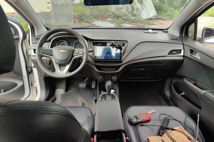 Used Chevrolet Lova RV 2016 1.5L Automatic Smart Drive Edition Center Console