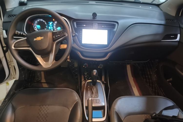 Used Chevrolet Lova RV 2016 1.5L Automatic Smart Drive Edition Center Console