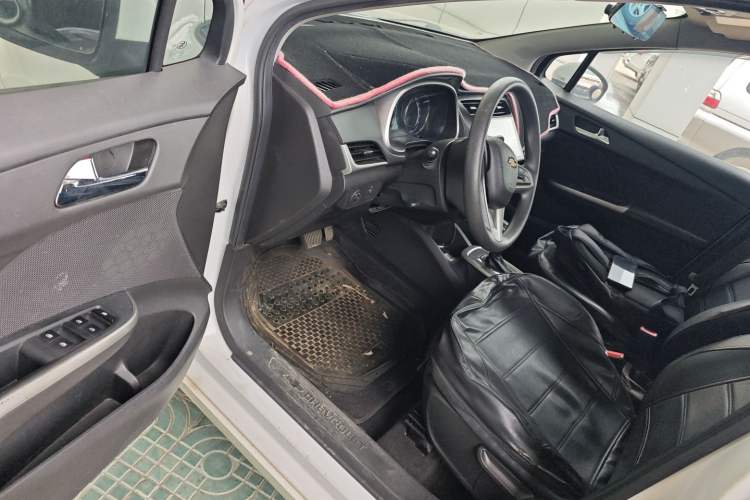 Used Chevrolet Lova RV 2016 1.5L Automatic Smart Drive Edition Driver Seat