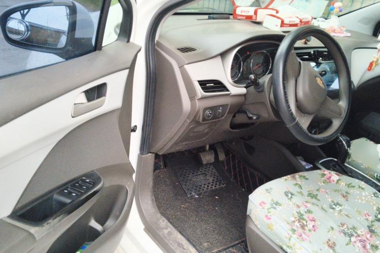 Used Chevrolet Lova RV 2016 1.5L Automatic Comfort Edition Driver Seat