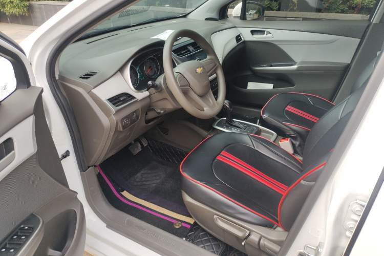 Used Chevrolet Lova RV 2016 1.5L Automatic Comfort Edition Driver Seat