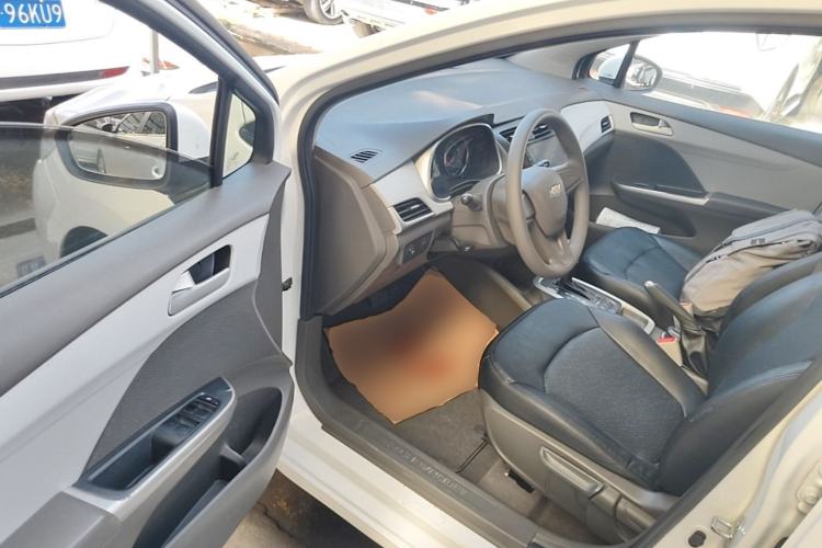 Used Chevrolet Lova RV 2016 1.5L Automatic Comfort Edition Driver Seat