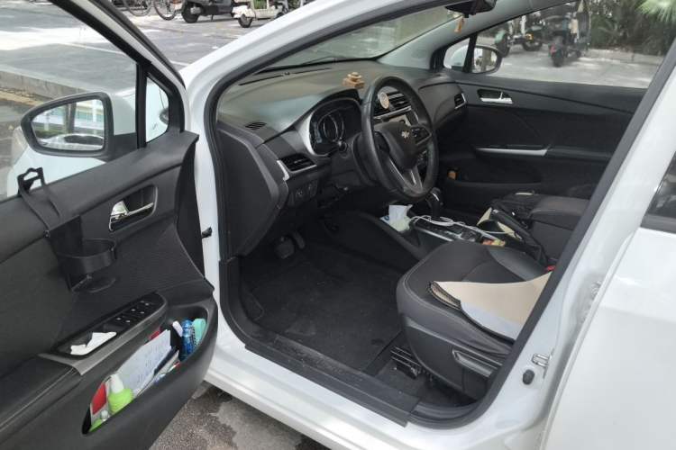 Used Chevrolet Lova RV 2016 1.5L Automatic FunDrive Edition Driver Seat