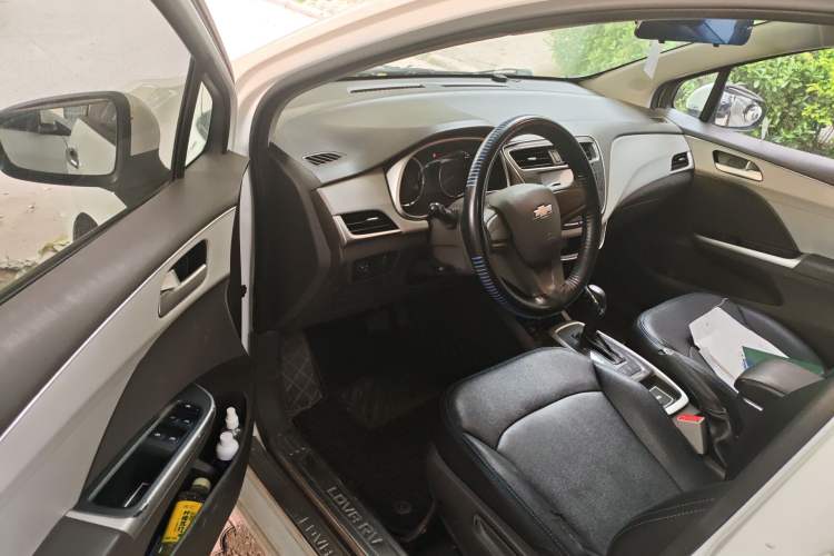 Used Chevrolet Lova RV 2016 1.5L Automatic Comfort Edition Driver Seat