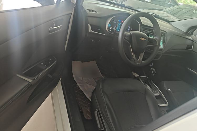 Used Chevrolet Lova RV 2016 1.5L Automatic Smart Drive Edition Driver Seat