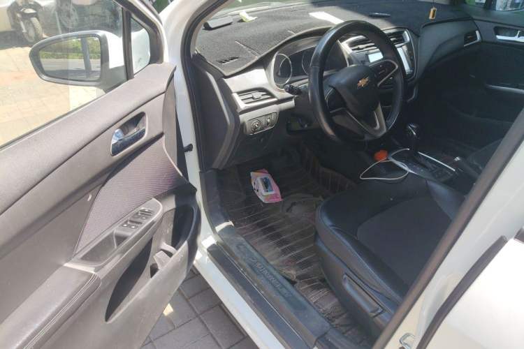 Used Chevrolet Lova RV 2016 1.5L Automatic Smart Drive Edition Driver Seat