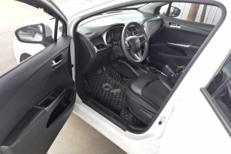 Used Chevrolet Lova RV 2016 1.5L Automatic Smart Drive Edition Driver Seat