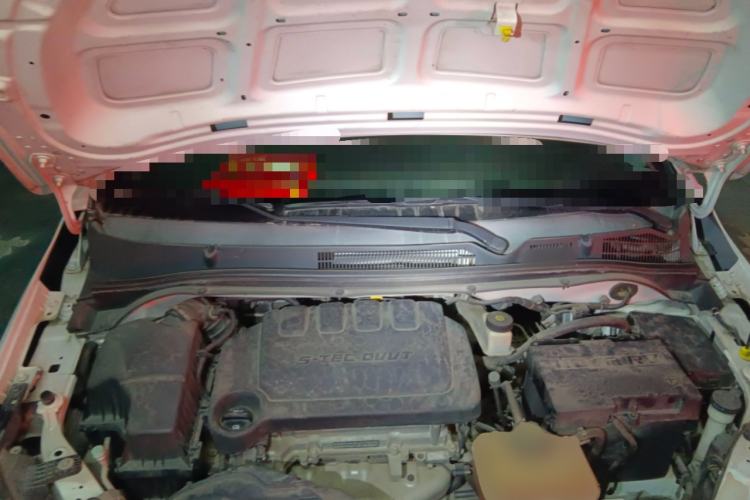 Used Chevrolet Lova RV 2016 1.5L Automatic Comfort Edition Engine Bay
