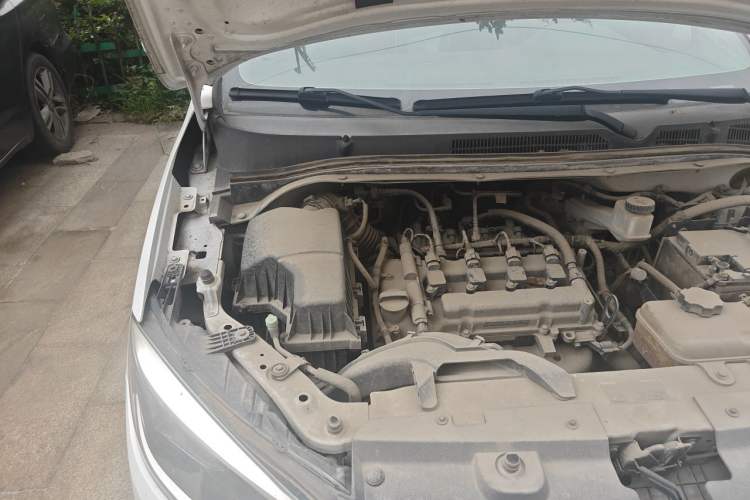Used Chevrolet Lova RV 2016 1.5L Automatic Comfort Edition Engine Bay Right