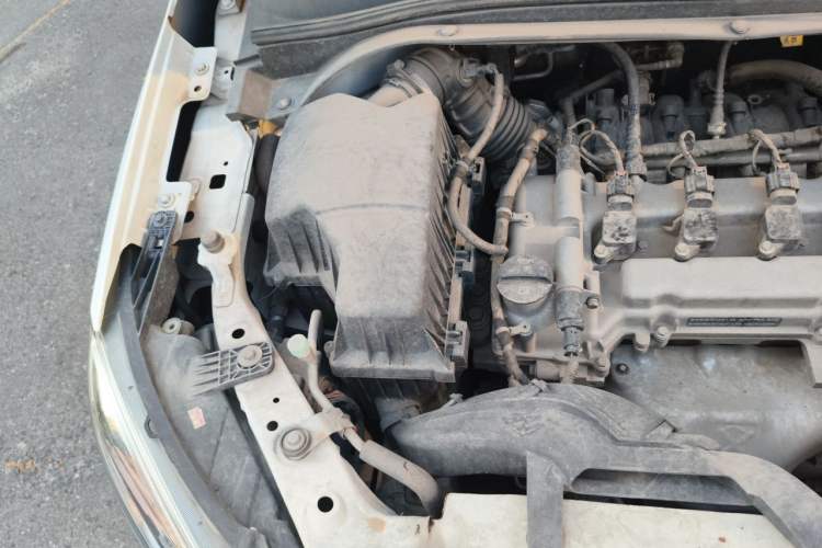 Used Chevrolet Lova RV 2016 1.5L Automatic Comfort Edition Engine Bay Right