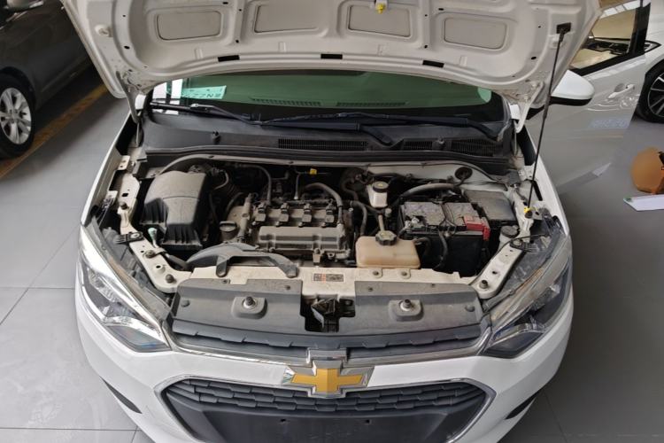 Used Chevrolet Lova RV 2016 1.5L Automatic Comfort Edition Engine Bay