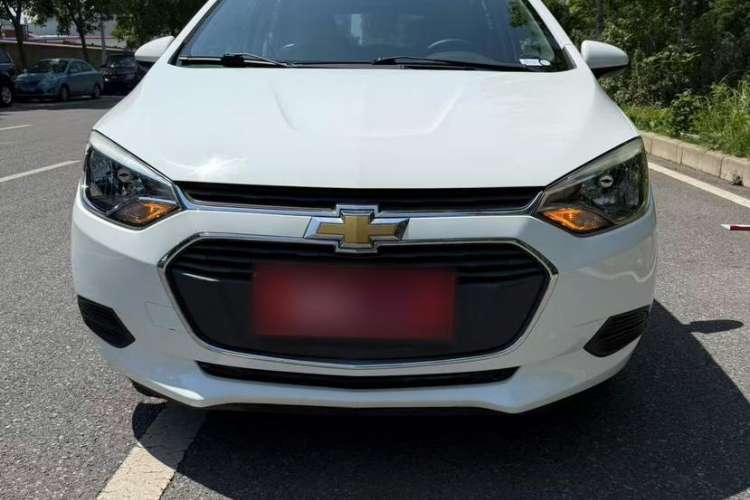 Used Chevrolet Lova RV 2016 1.5L Automatic Comfort Edition Exterior 5