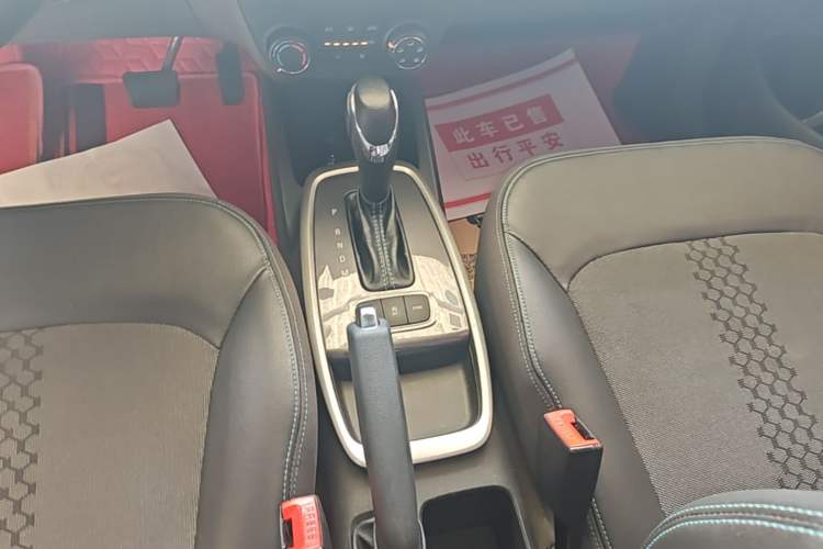 Used Chevrolet Lova RV 2016 1.5L Automatic Smart Drive Edition Gear Lever