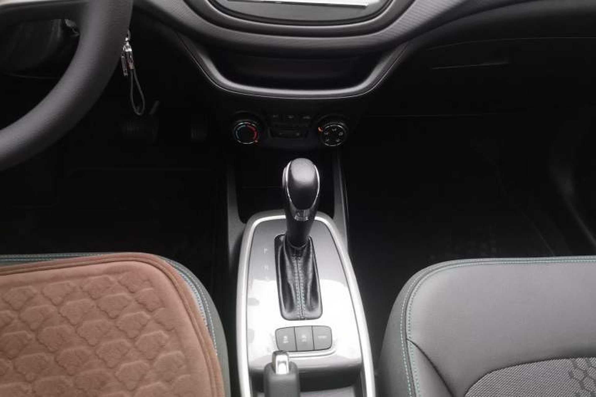 Used Chevrolet Lova RV 2016 1.5L Automatic Smart Drive Edition Gear Lever