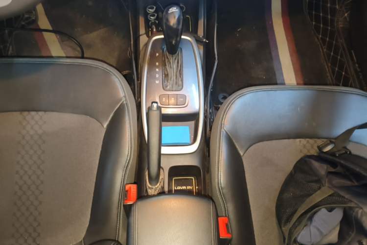 Used Chevrolet Lova RV 2016 1.5L Automatic Smart Drive Edition Gear Lever