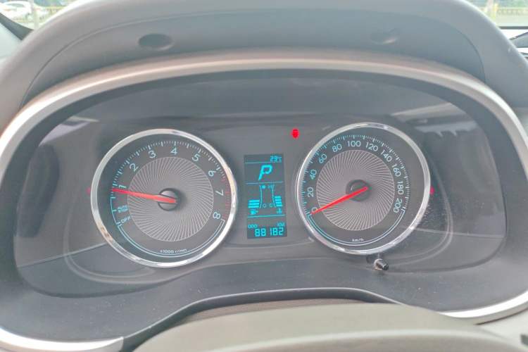 Used Chevrolet Lova RV 2016 1.5L Automatic Comfort Edition Instrument Cluster