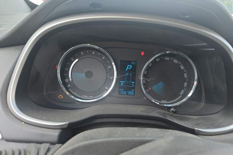 Used Chevrolet Lova RV 2016 1.5L Automatic Smart Drive Edition Instrument Cluster