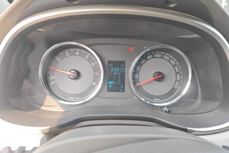 Used Chevrolet Lova RV 2016 1.5L Manual Comfort Edition Instrument Cluster
