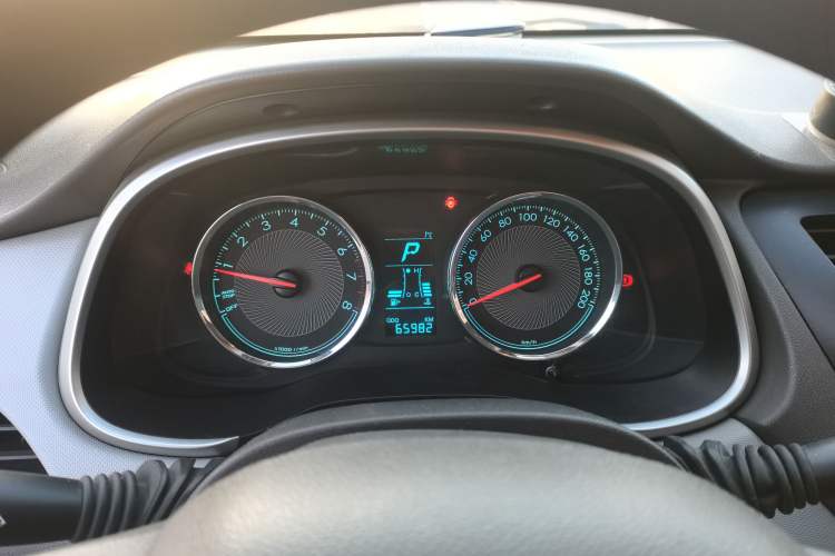 Used Chevrolet Lova RV 2016 1.5L Automatic Comfort Edition Instrument Cluster