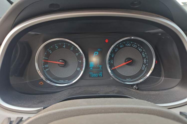 Used Chevrolet Lova RV 2016 1.5L Automatic Comfort Edition Instrument Cluster
