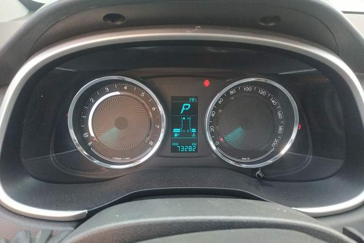 Used Chevrolet Lova RV 2016 1.5L Automatic Smart Drive Edition Instrument Cluster