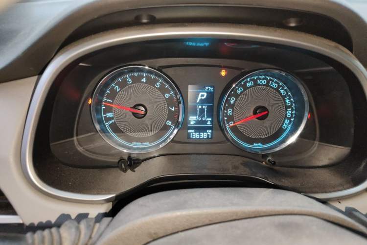 Used Chevrolet Lova RV 2016 1.5L Automatic Comfort Edition Instrument Cluster