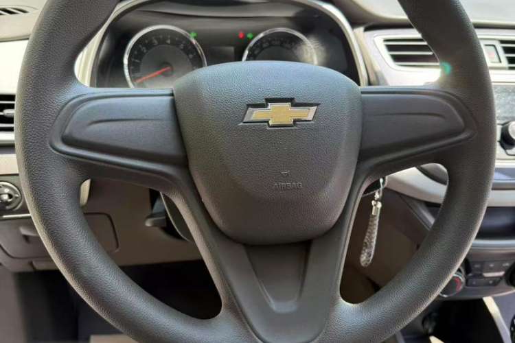 Used Chevrolet Lova RV 2016 1.5L Automatic Comfort Edition Interior 2