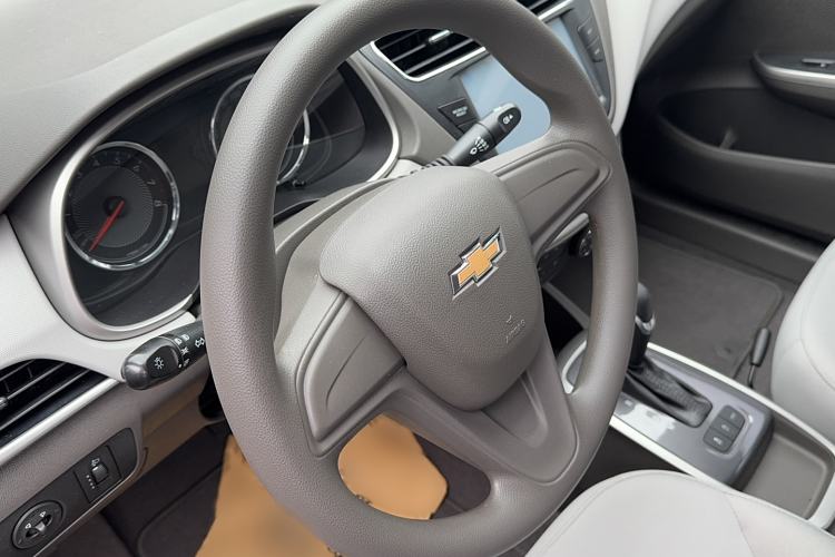 Used Chevrolet Lova RV 2016 1.5L Automatic Comfort Edition Interior 6
