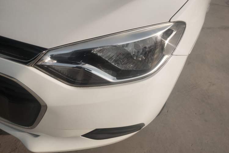 Used Chevrolet Lova RV 2016 1.5L Automatic Comfort Edition Left Front Headlight