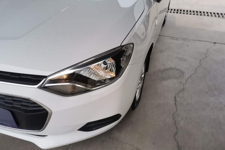 Used Chevrolet Lova RV 2016 1.5L Automatic Comfort Edition Left Front Headlight