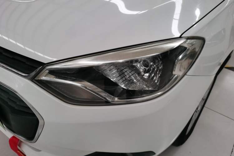 Used Chevrolet Lova RV 2016 1.5L Automatic Smart Drive Edition Left Front Headlight