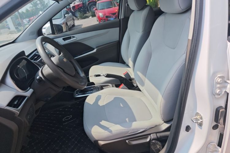 Used Chevrolet Lova RV 2016 1.5L Automatic Comfort Edition Left Front Seat