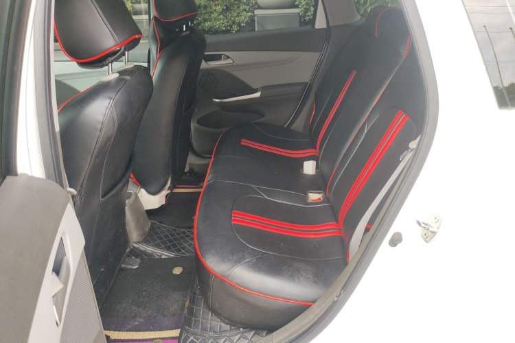 Used Chevrolet Lova RV 2016 1.5L Automatic Comfort Edition Left Rear Seat