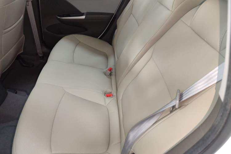 Used Chevrolet Lova RV 2016 1.5L Automatic Comfort Edition Left Rear Seat