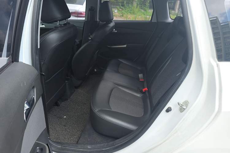 Used Chevrolet Lova RV 2016 1.5L Automatic Smart Drive Edition Left Rear Seat