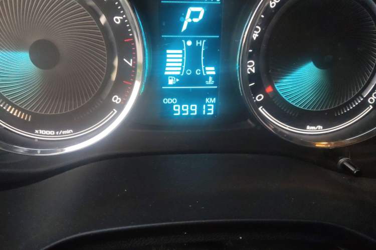 Used Chevrolet Lova RV 2016 1.5L Automatic Smart Drive Edition Odometer Close Up