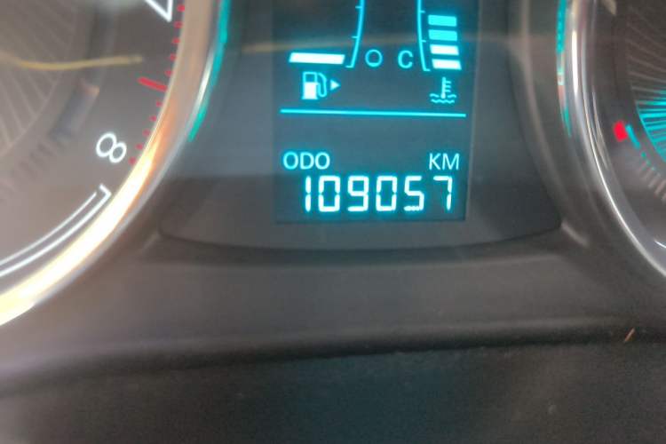 Used Chevrolet Lova RV 2016 1.5L Automatic Smart Drive Edition Odometer Close Up