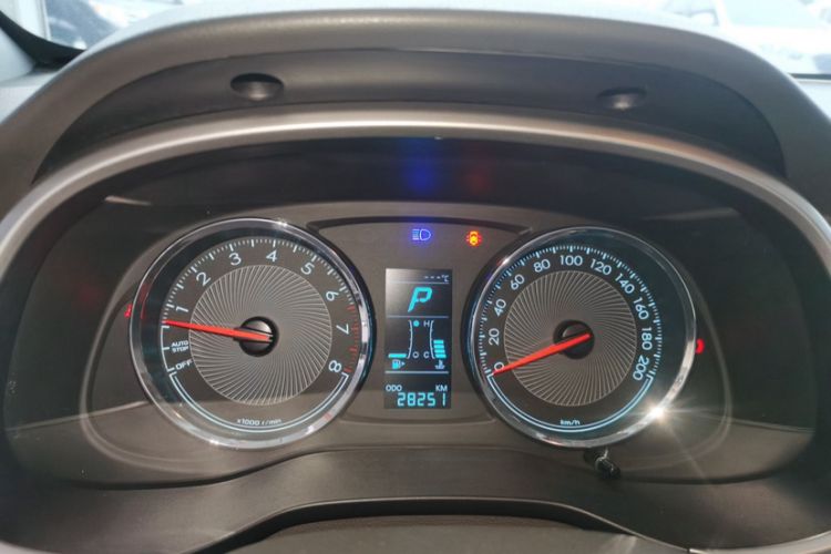 Used Chevrolet Lova RV 2016 1.5L Automatic Comfort Edition Odometer Close Up
