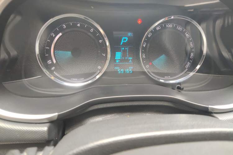 Used Chevrolet Lova RV 2016 1.5L Automatic Smart Drive Edition Odometer Close Up