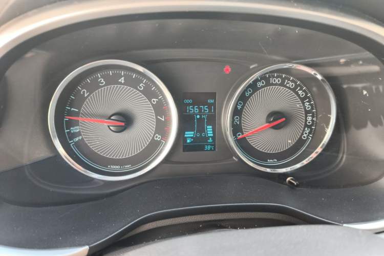 Used Chevrolet Lova RV 2016 1.5L Manual Comfort Edition Odometer Close Up