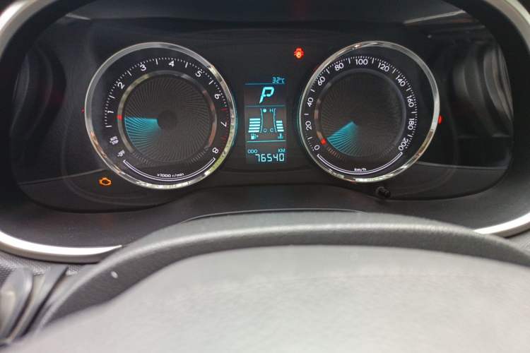 Used Chevrolet Lova RV 2016 1.5L Automatic Smart Drive Edition Odometer Close Up