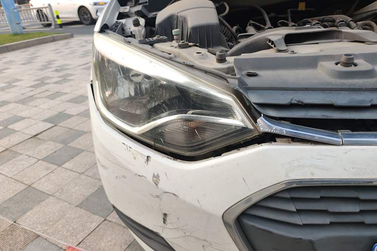 Used Chevrolet Lova RV 2016 1.5L Manual Comfort Edition Right Front Headlight