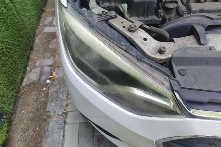 Used Chevrolet Lova RV 2016 1.5L Automatic Smart Drive Edition Right Front Headlight