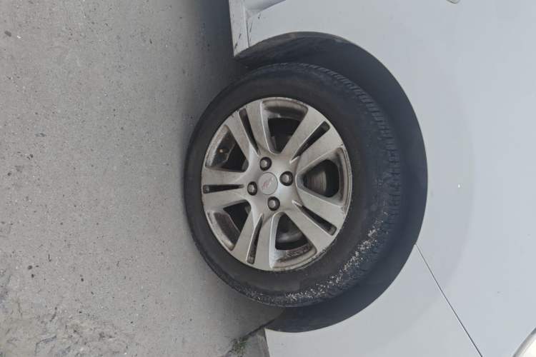 Used Chevrolet Lova RV 2016 1.5L Automatic Smart Drive Edition Right Front Wheel Hub
