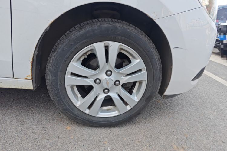 Used Chevrolet Lova RV 2016 1.5L Automatic Smart Drive Edition Right Front Wheel Hub