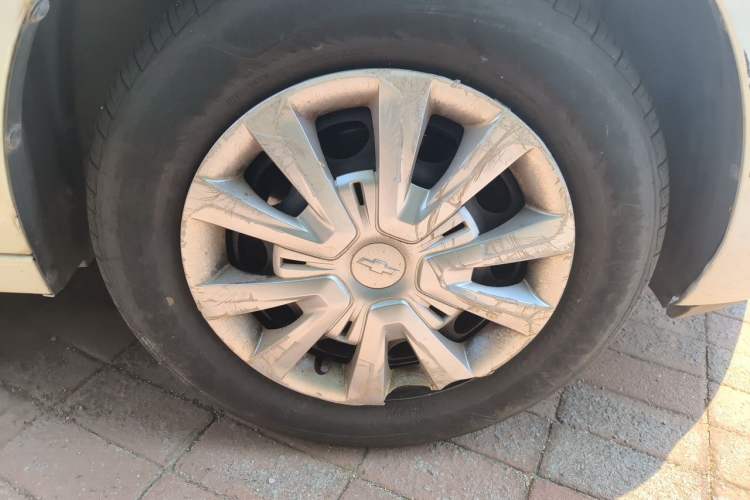 Used Chevrolet Lova RV 2016 1.5L Automatic Comfort Edition Right Front Wheel Hub