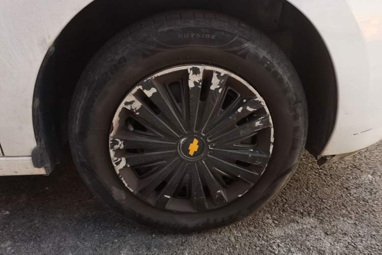 Used Chevrolet Lova RV 2016 1.5L Automatic Comfort Edition Right Front Wheel Hub