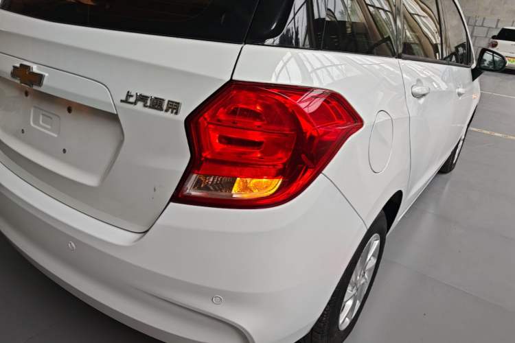 Used Chevrolet Lova RV 2016 1.5L Automatic Comfort Edition Right Rear Taillight